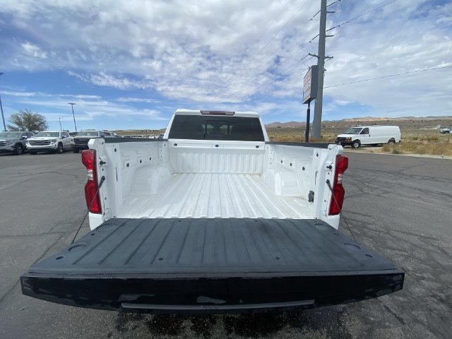Used 2024 Summit White Chevrolet RST image 24