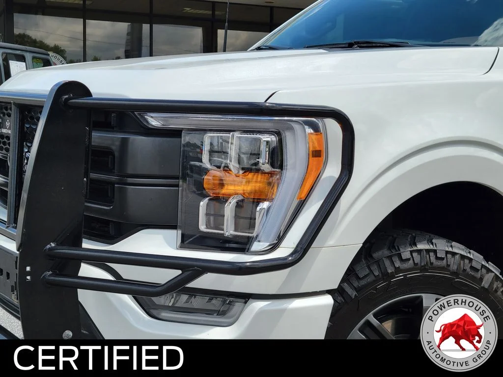Used 2022 White Ford Lariat image 10