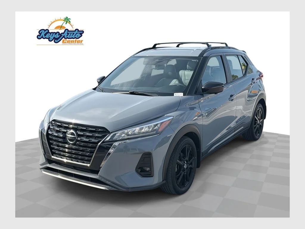 Used 2021 Gray Nissan SR image 1