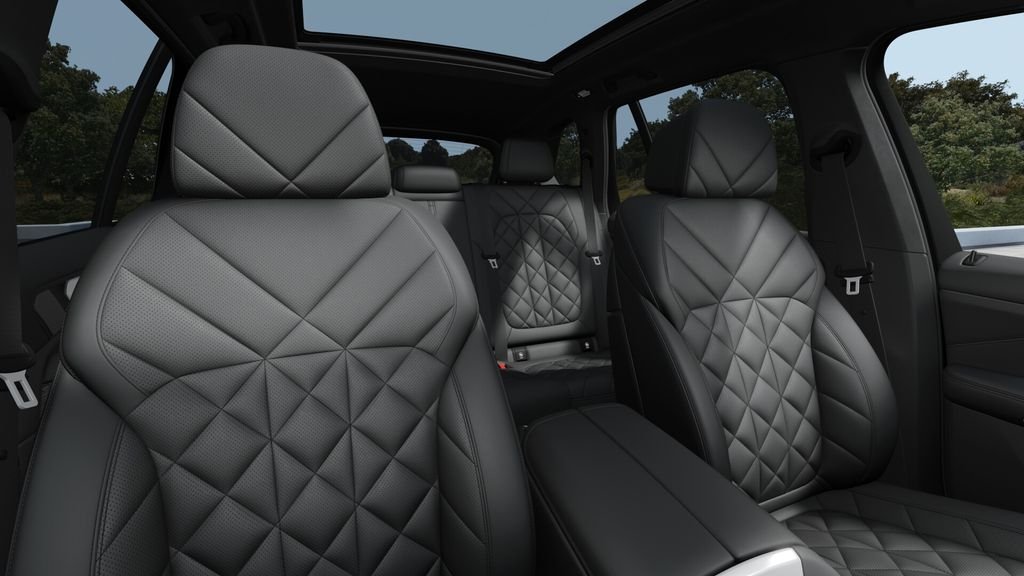 Used 2026 Brooklyn Grey Metallic BMW sDrive40i image 36