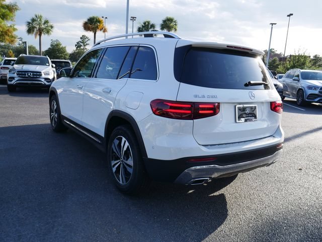 New 2026 Polar White Mercedes-Benz GLB 250 image 29