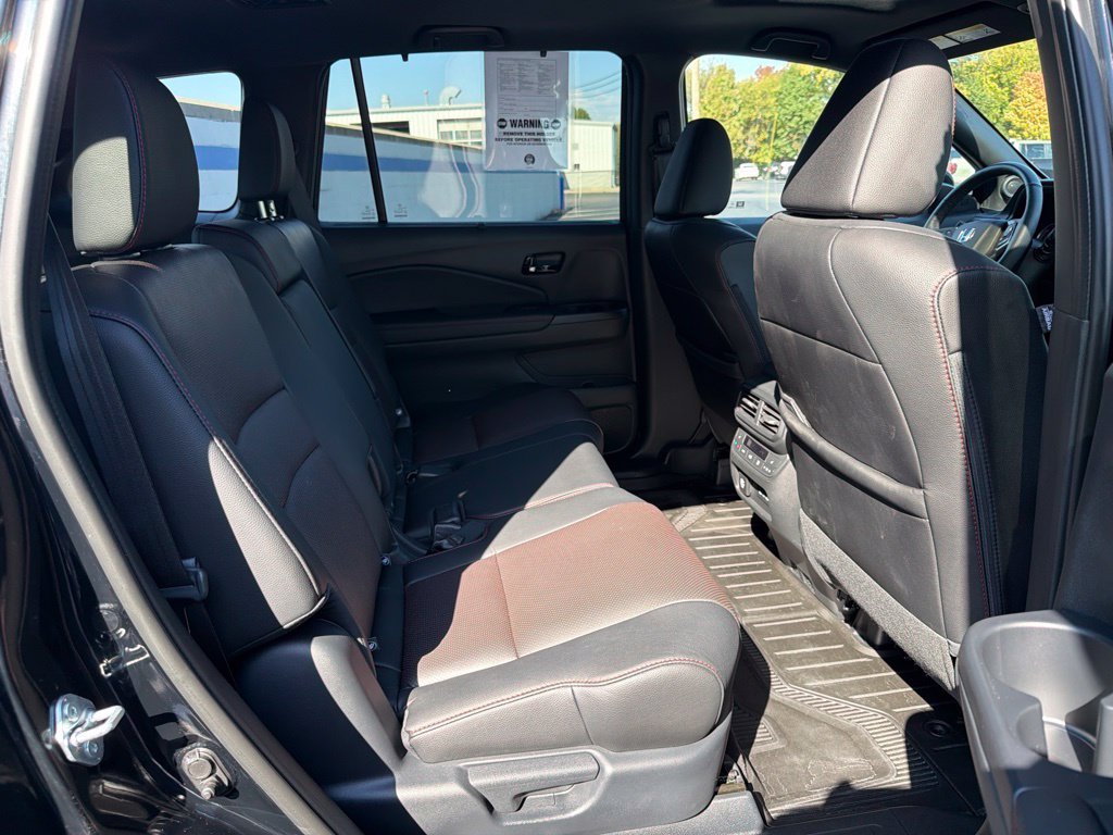 2024 Honda Passport Black Edition - Photo 23