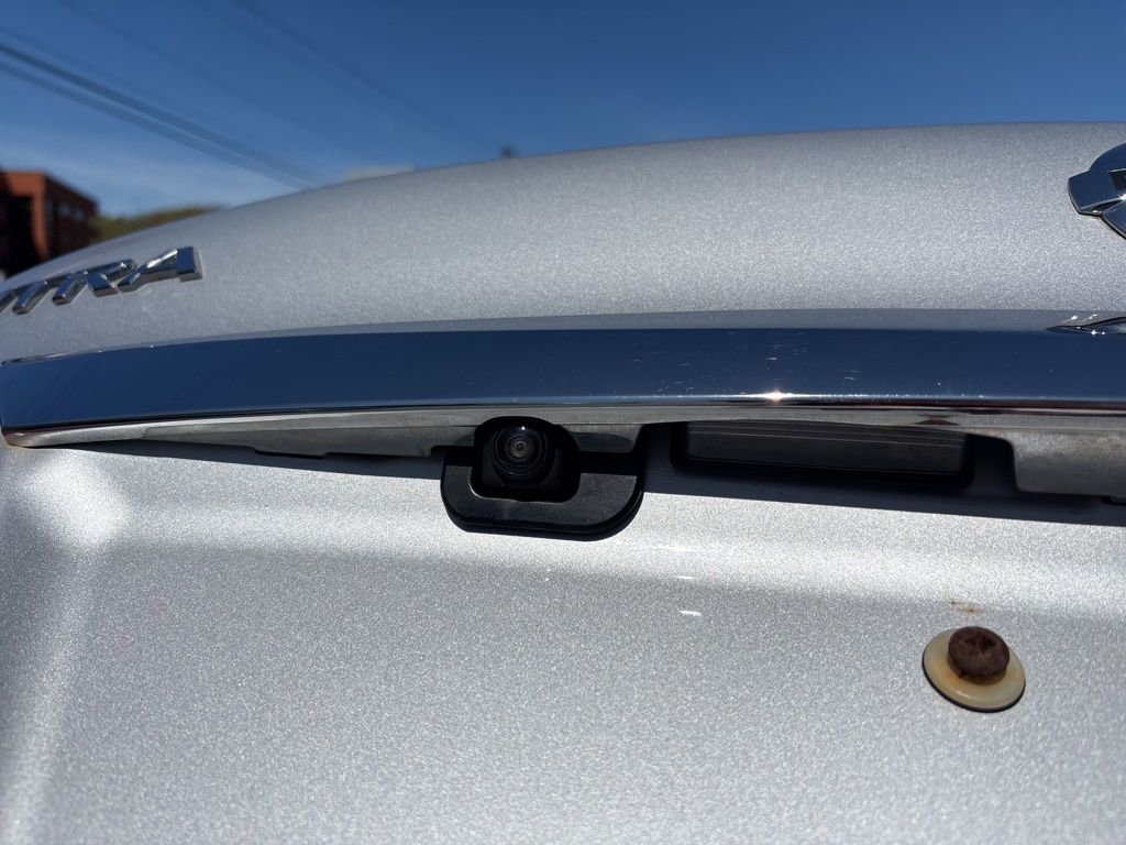 Used 2017 Silver Nissan SV image 11