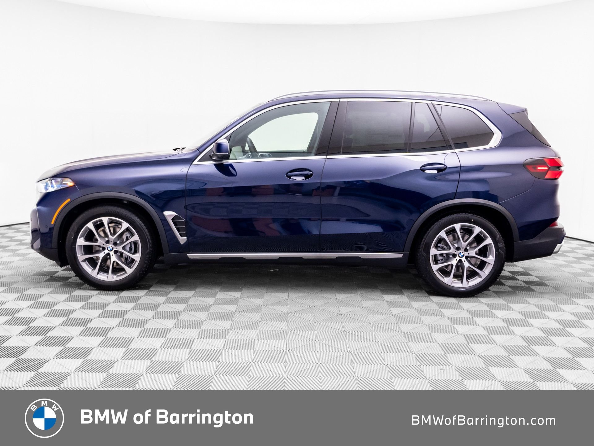 New 2026 Tanzanite Blue II Metallic BMW xDrive40i image 2
