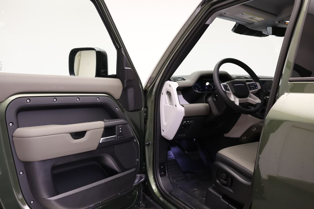 New 2026 Woolstone Green Land Rover S image 26