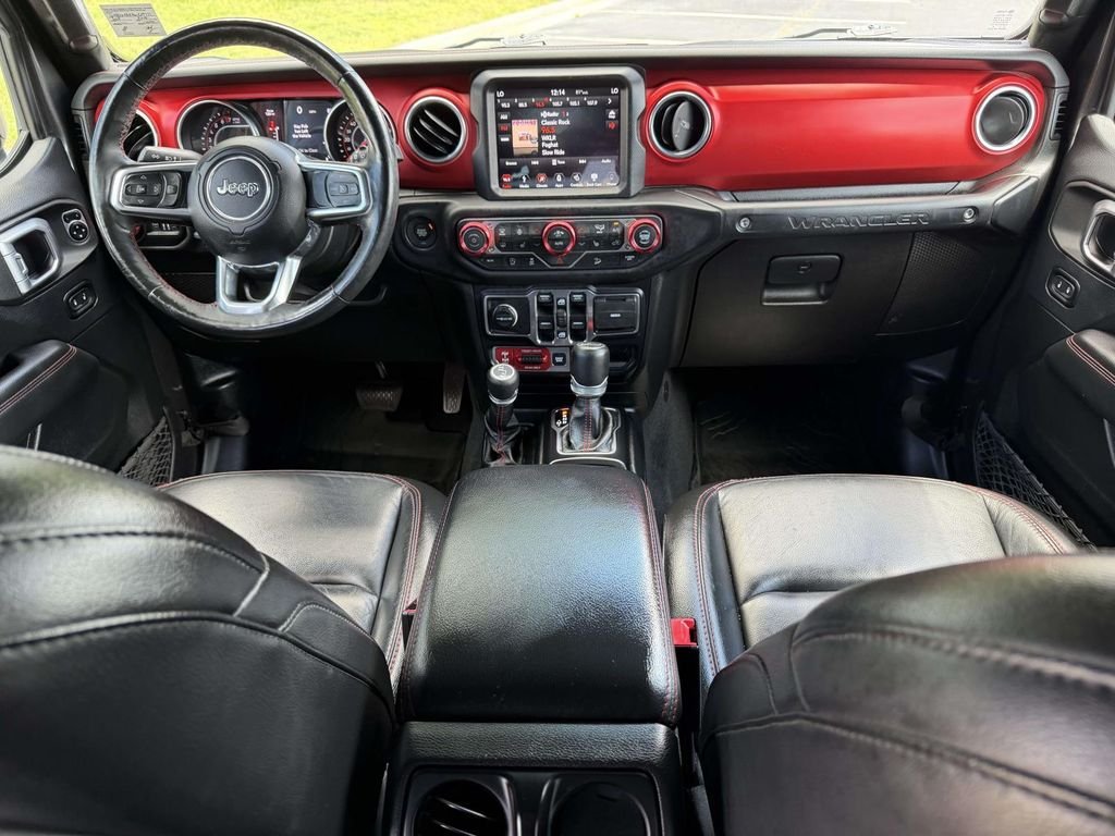 Used 2019 Gray Jeep Unlimited Rubicon image 2