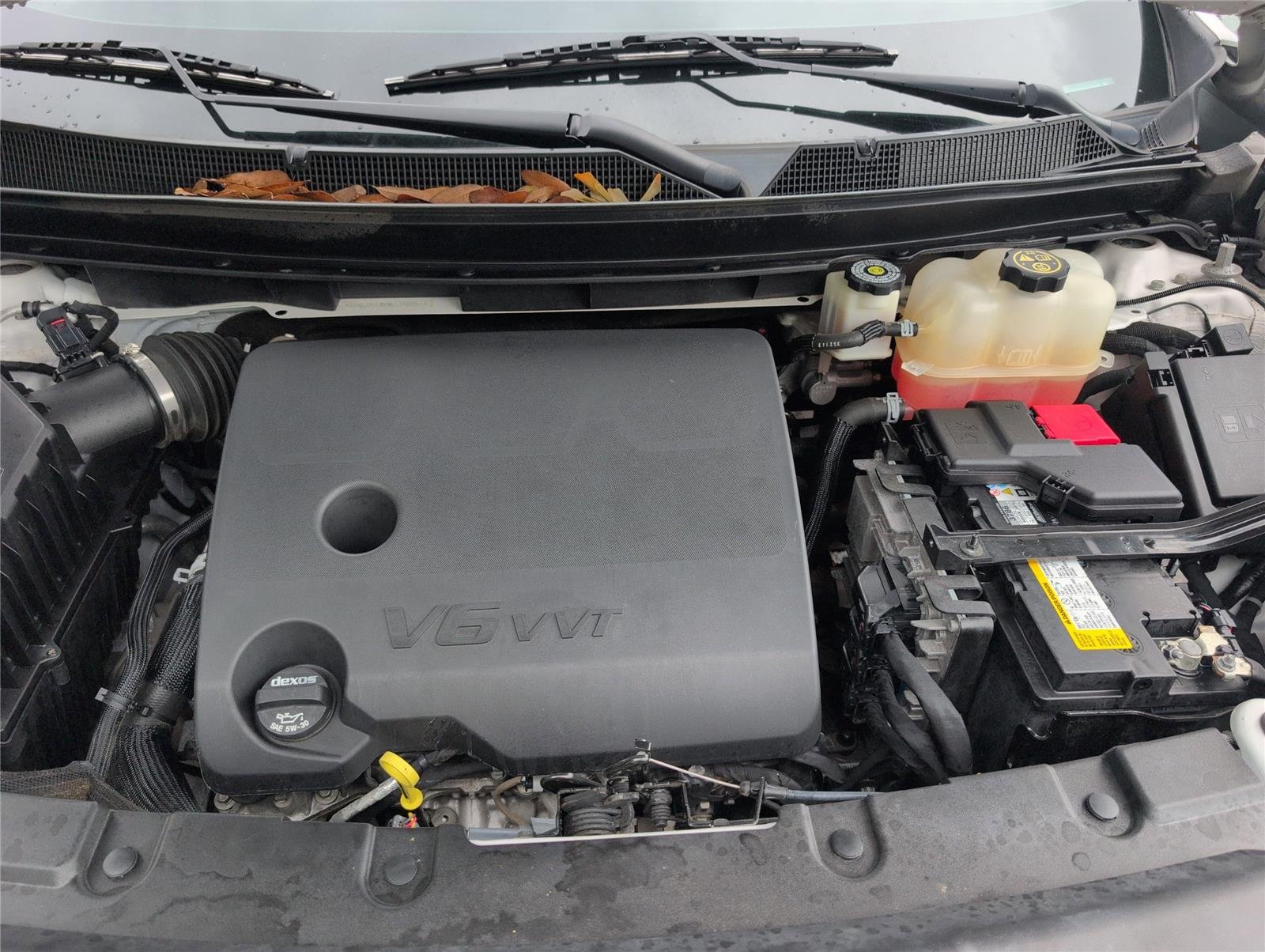 Used 2021 Iridescent Pearl Tricoat Chevrolet Premier image 10