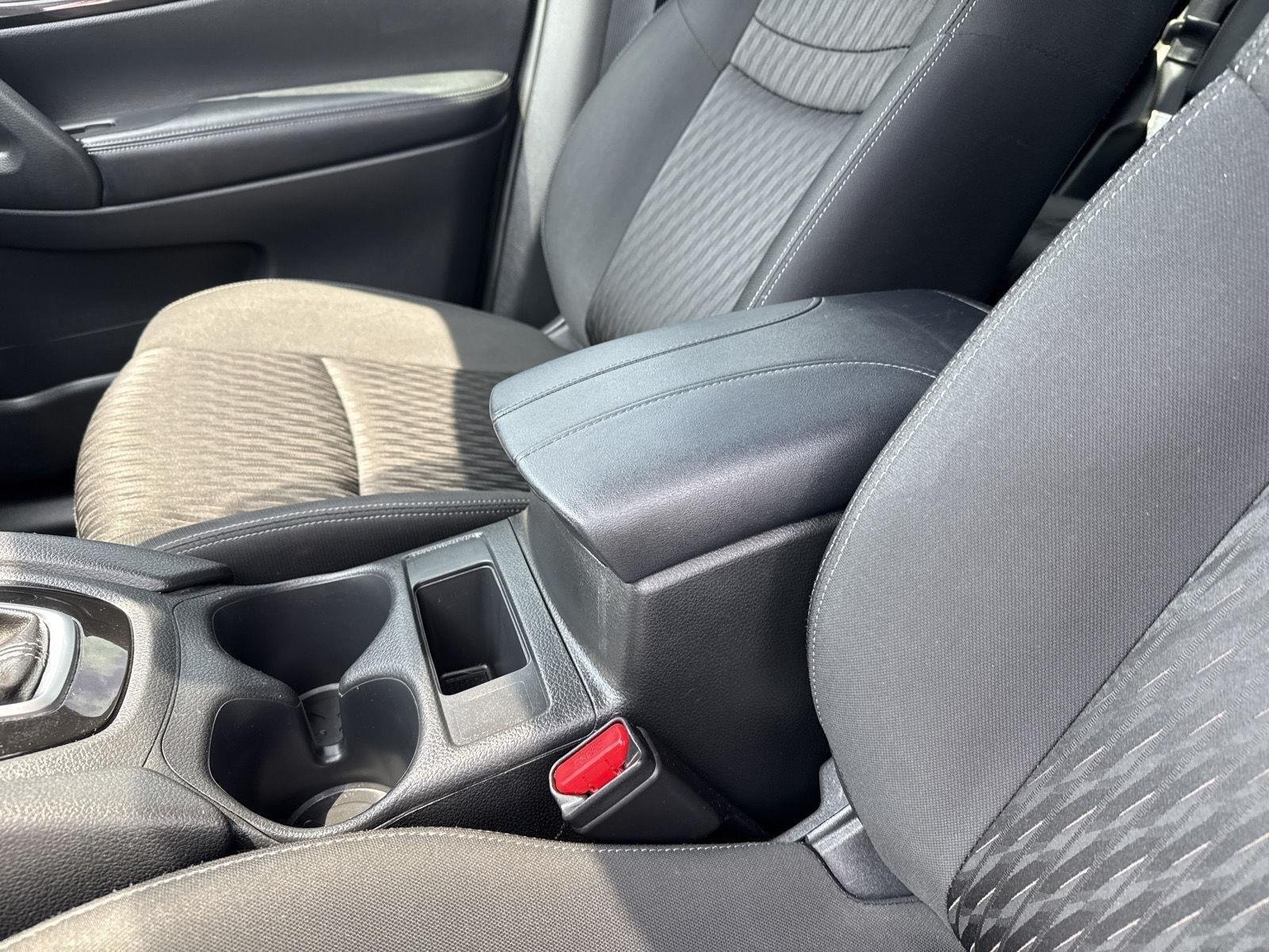Used 2020 Magnetic Black Pearl Nissan S image 22
