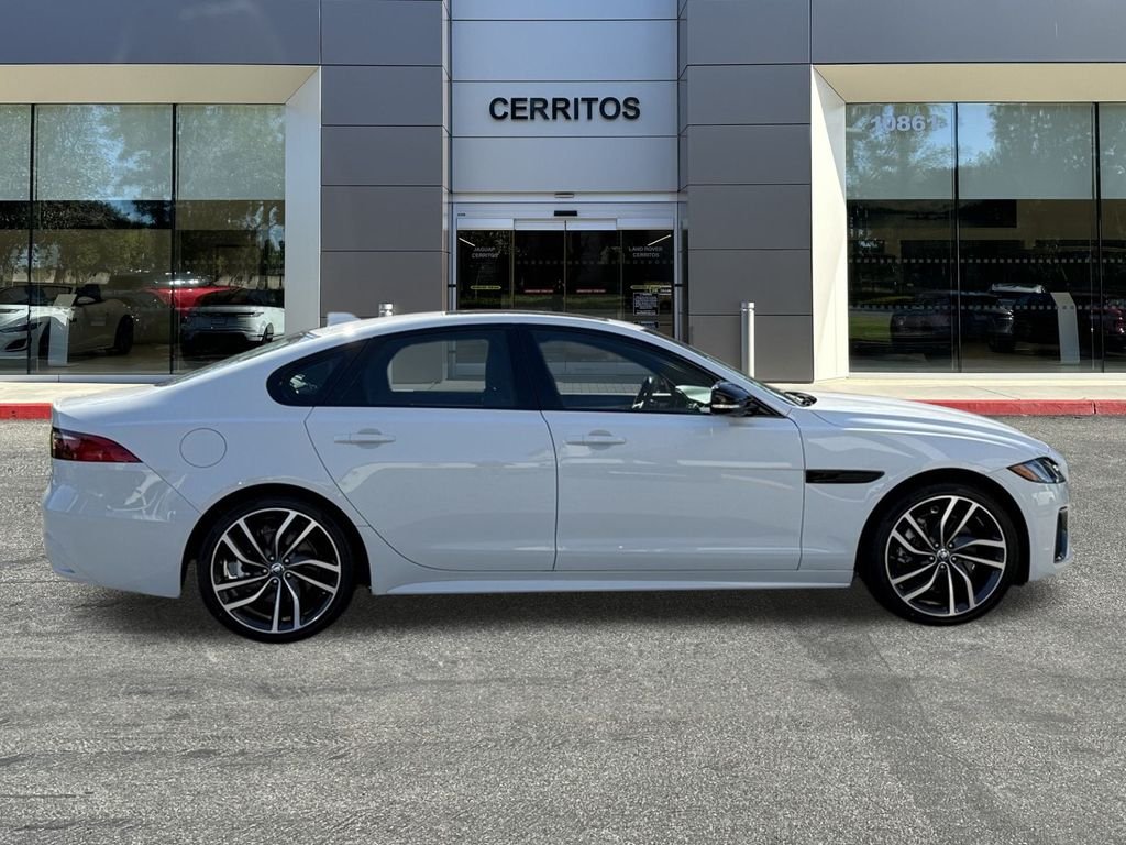 2024 Jaguar XF R-Dynamic SE