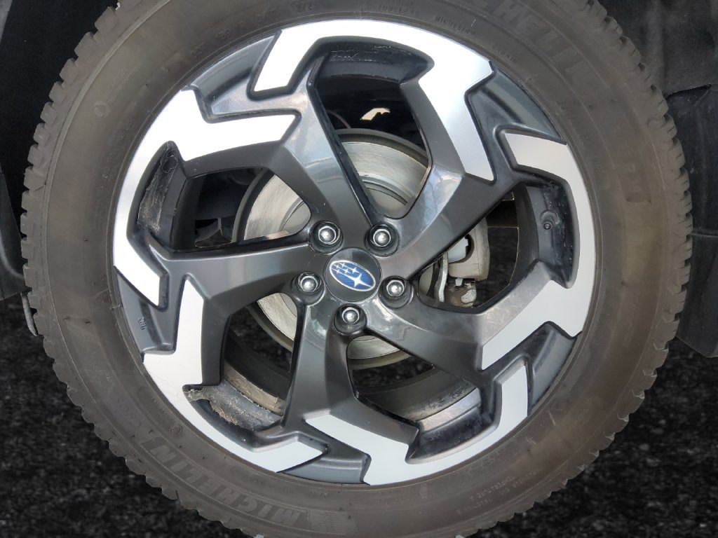 Used 2022 White Subaru Limited image 26
