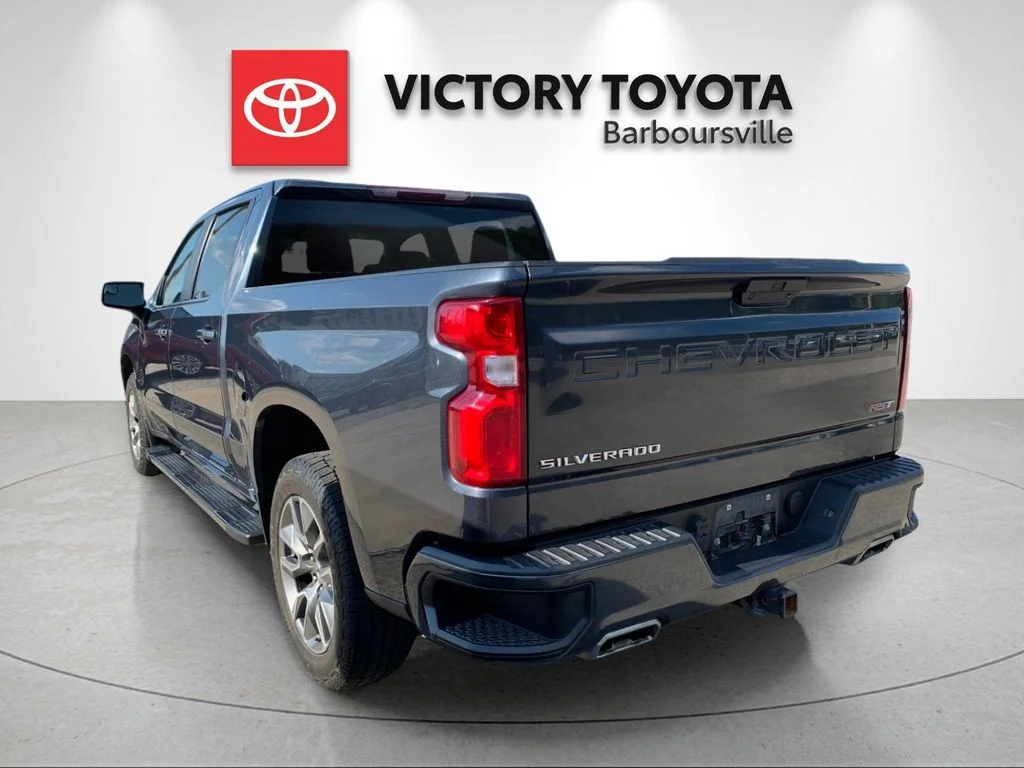 Used 2022 Gray Chevrolet RST image 3