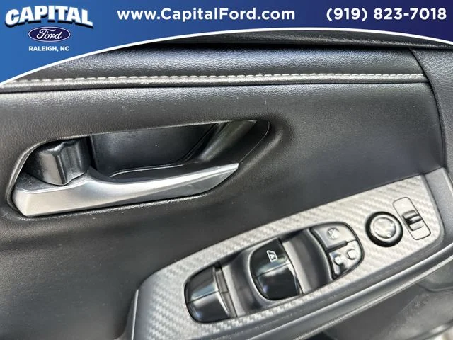 Used 2023 Silver Nissan SV image 21