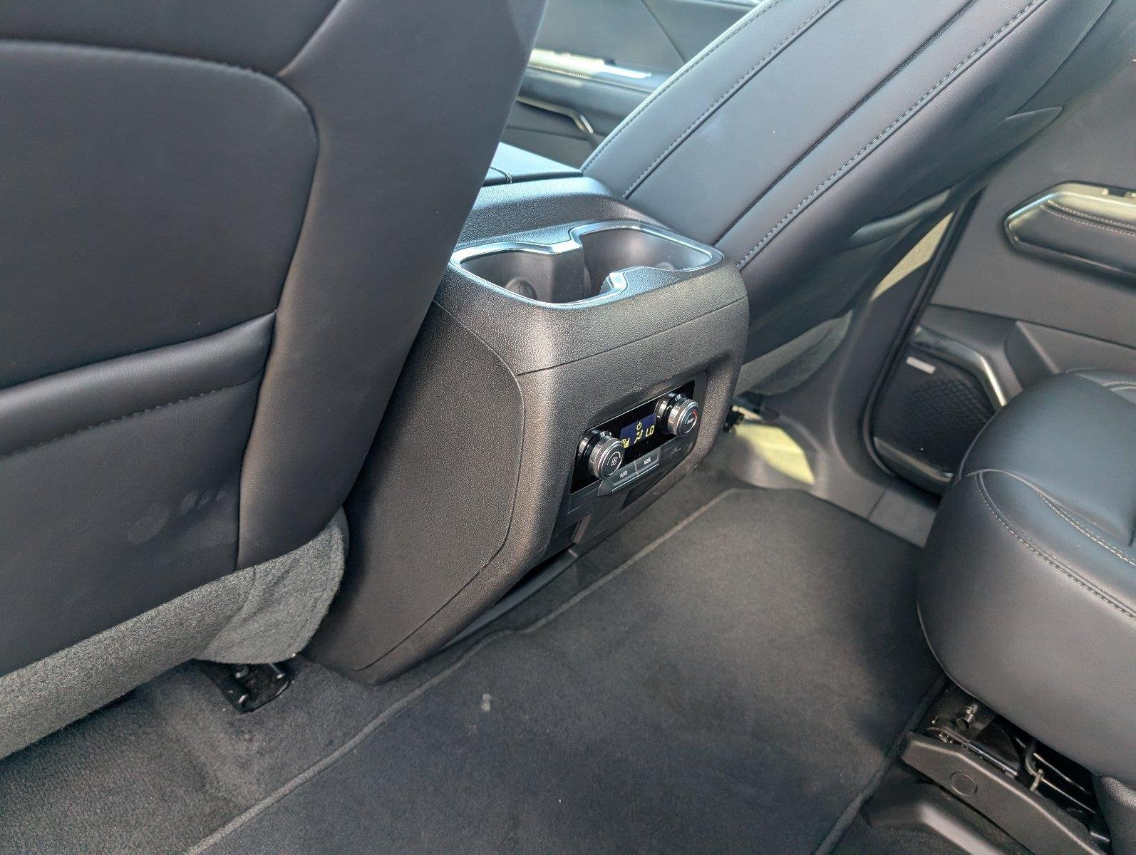 Used 2026 Summit White GMC Elevation image 32