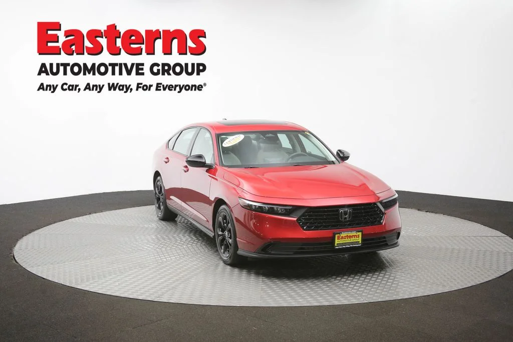 Used 2025 Red Honda SE image 50