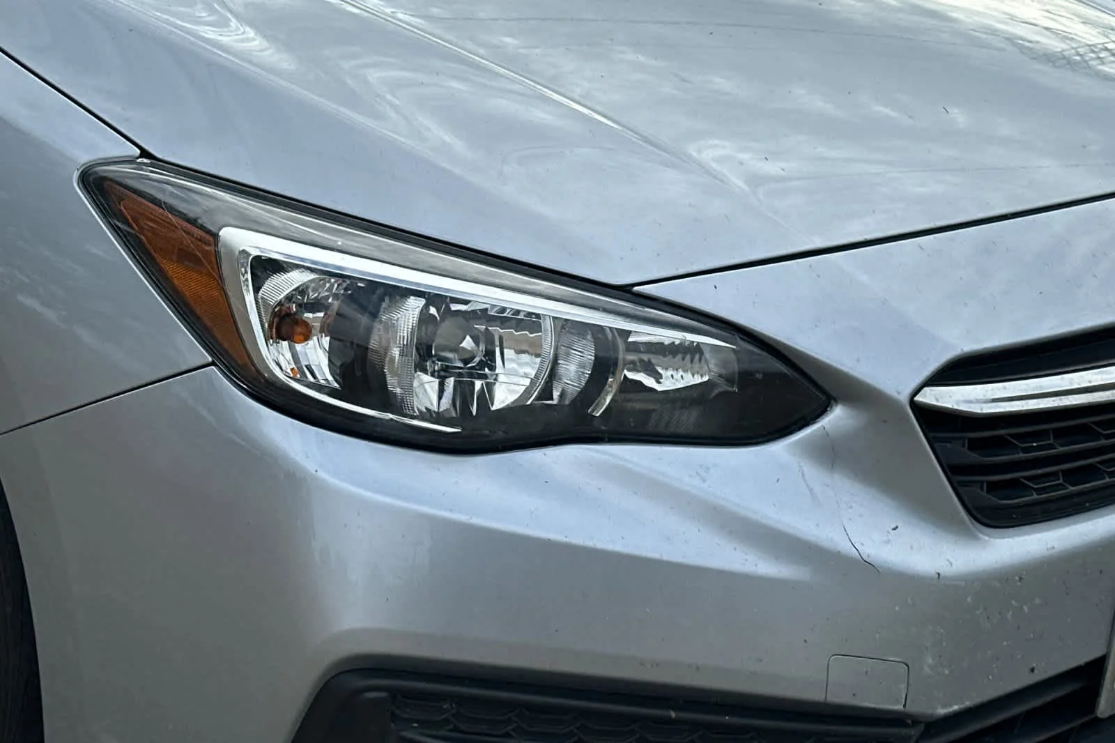 Used 2023 Ice Silver Metallic Subaru Premium image 8