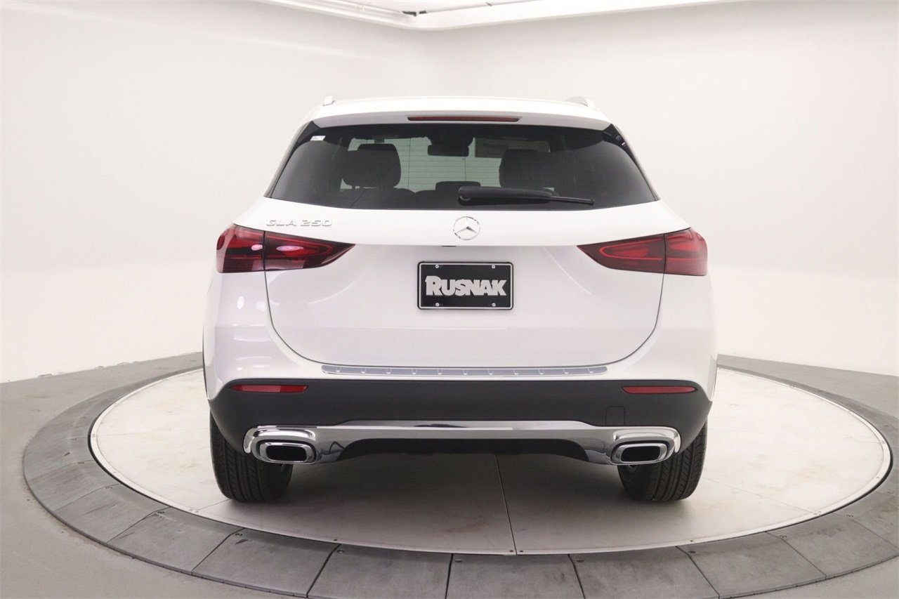 2026 Mercedes Benz GLA 250 photo 3