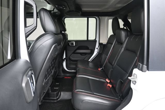 Used 2018 Bright White Clearcoat Jeep Rubicon image 18