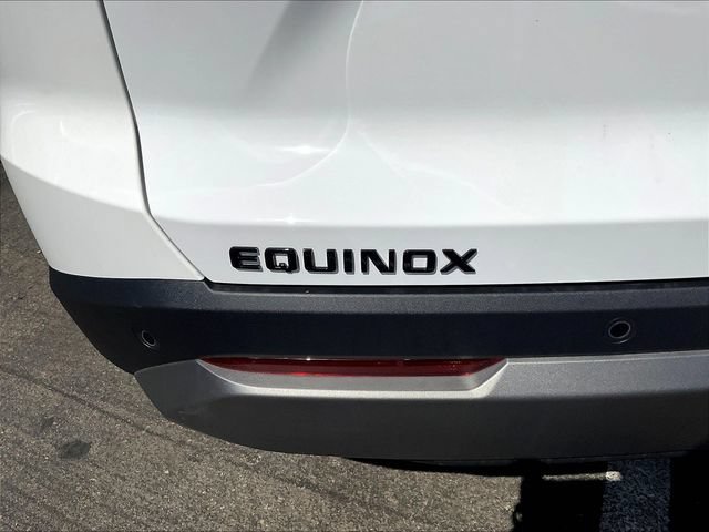 2027 Chevrolet Equinox LT - Photo 11