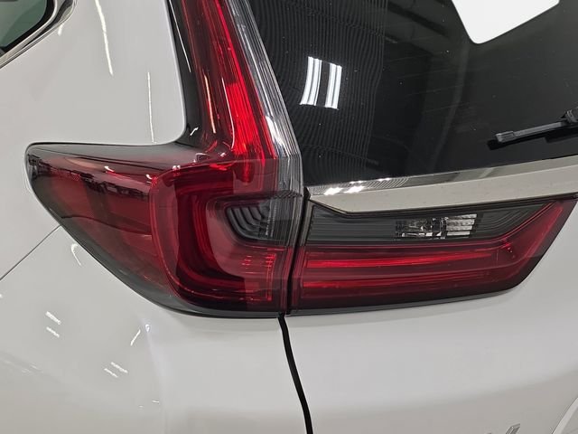 Used 2022 Platinum White Honda Touring image 32