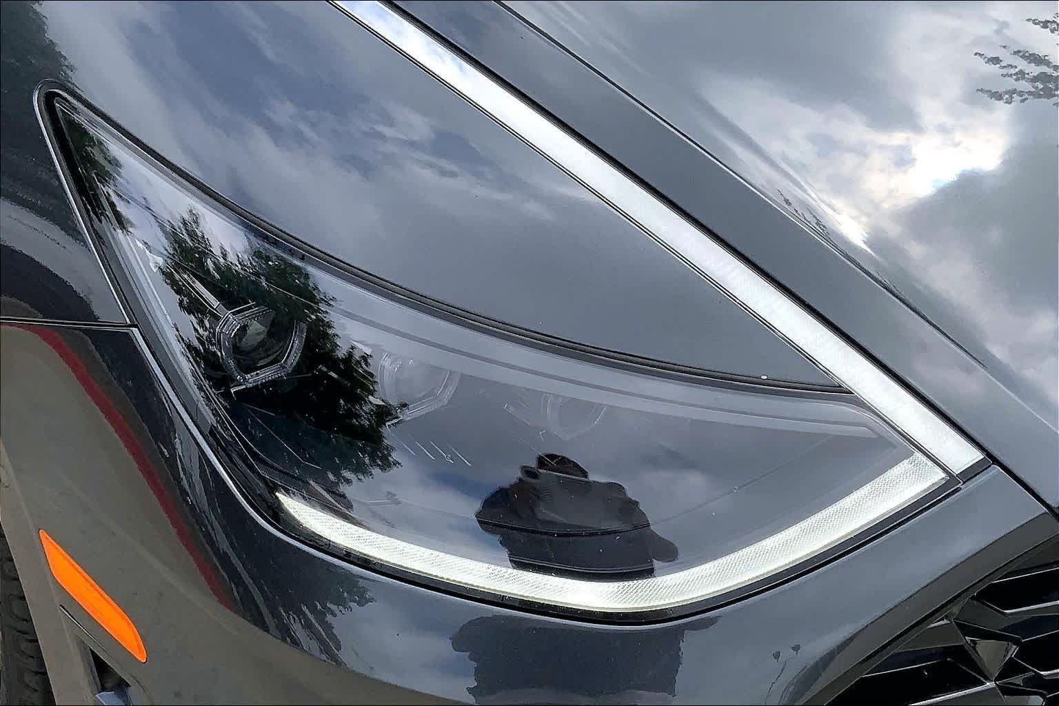 Used 2020 Portofino Gray Hyundai Limited image 27