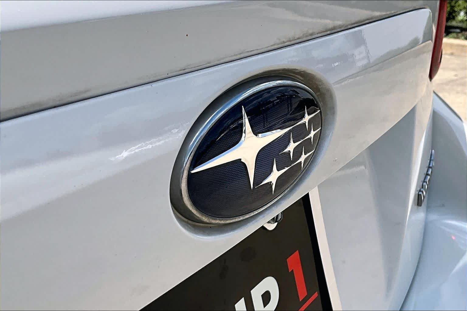 Used 2022 Crystal White Pearl Subaru  image 9