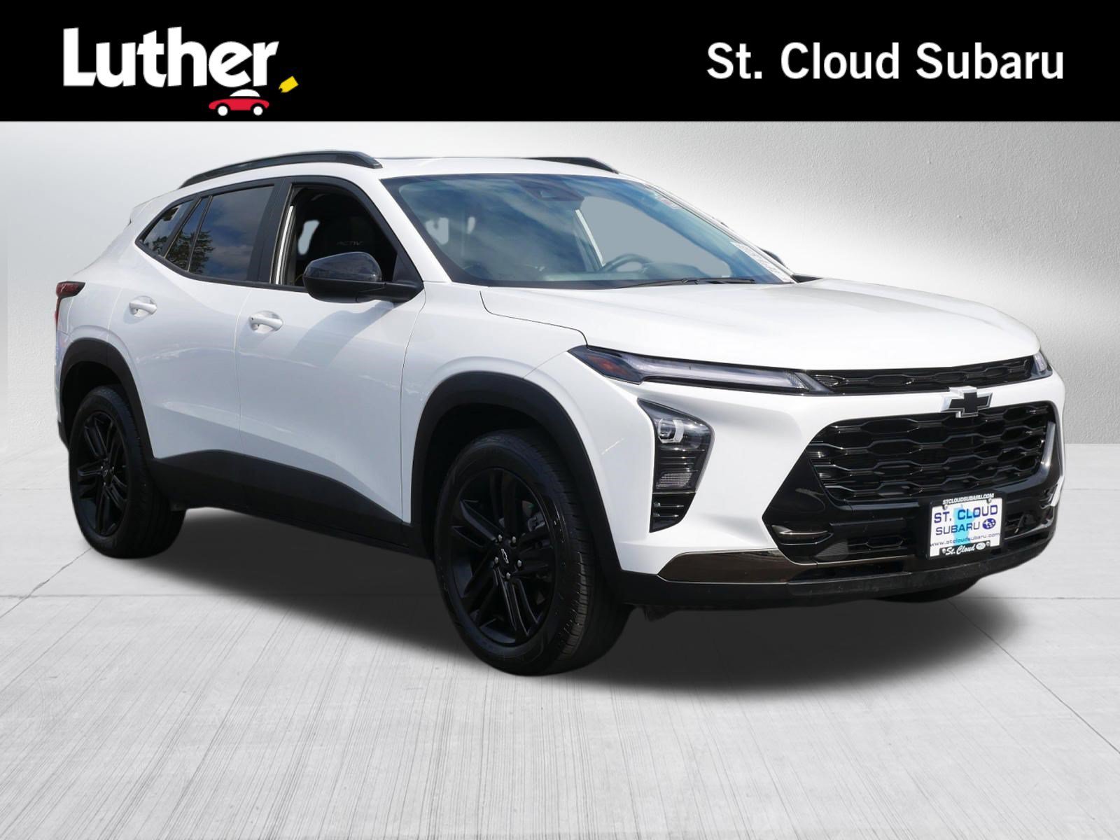 Used 2025 Summit White Chevrolet ACTIV image 1