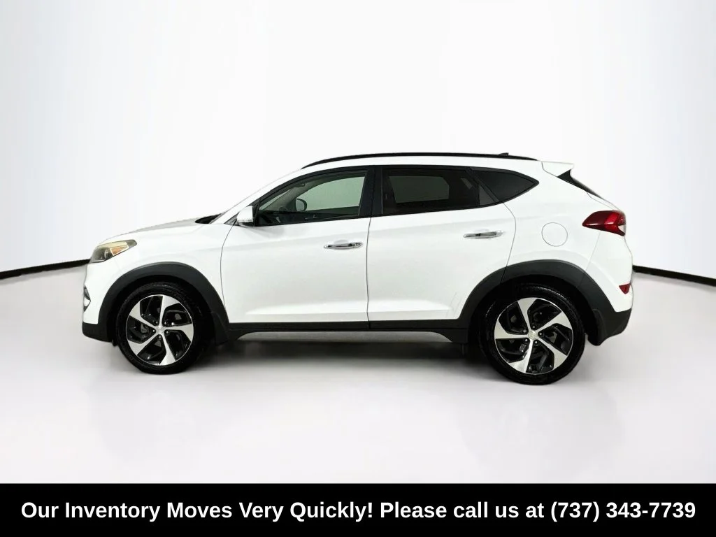 Used 2017 Winter White Hyundai Limited image 4