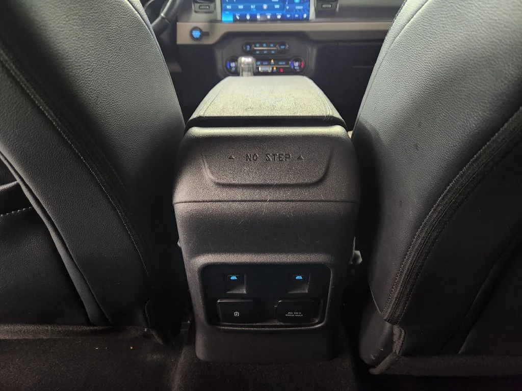 Used 2024 Green Ford Wildtrak image 18