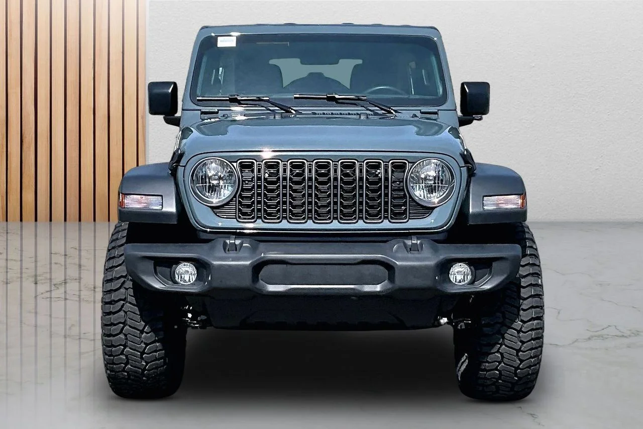 New 2026 Anvil Clear-Coat Exterior Paint Jeep Sport image 3