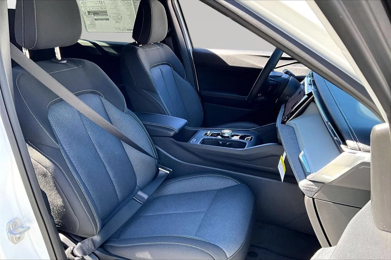 New 2026 Bright White Clearcoat Jeep Laredo image 19