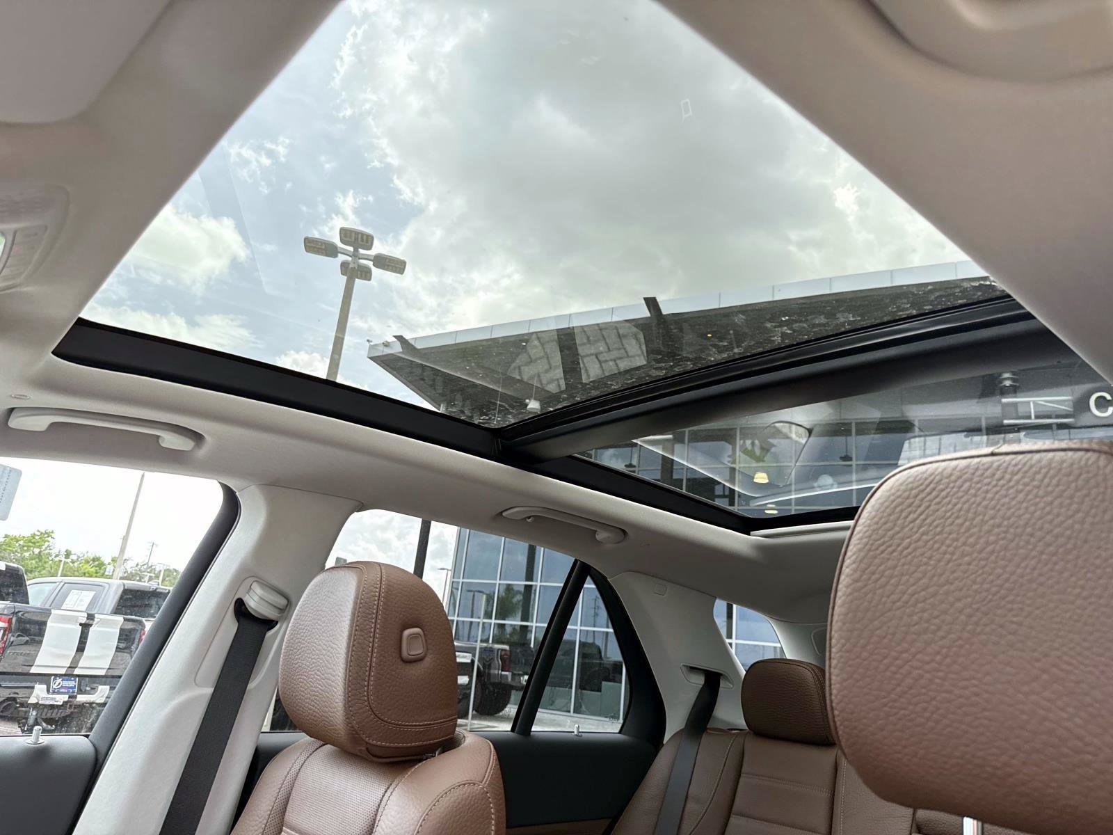 New 2026 Moonlight White Mercedes-Benz 350 4MATIC® SUV image 24
