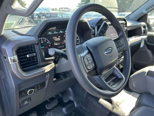 New 2026 Oxford White Ford XL image 15
