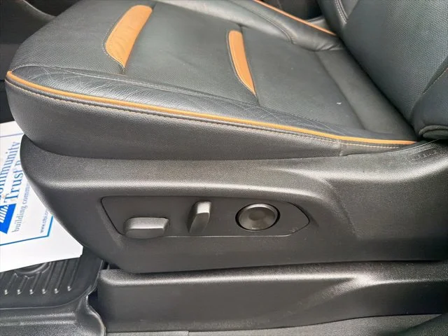 Used 2024 Onyx Black GMC AT4 image 28