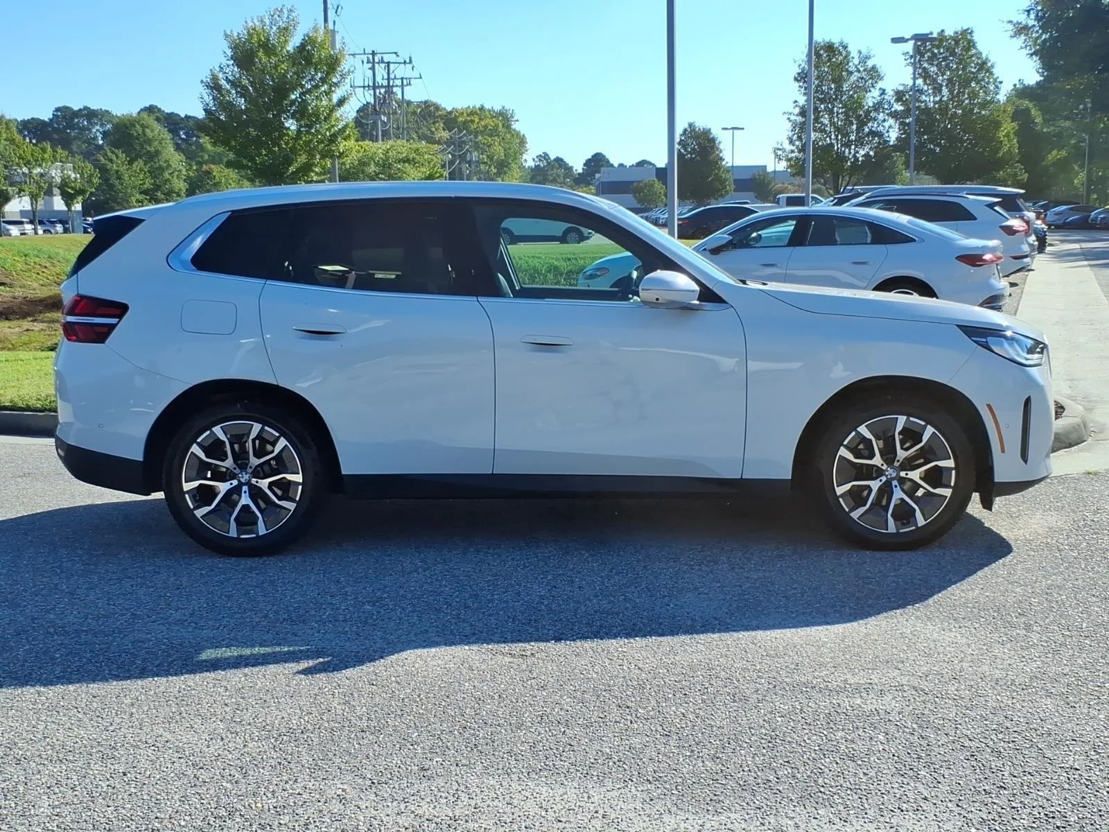 Used 2026  BMW 30 xDrive image 7