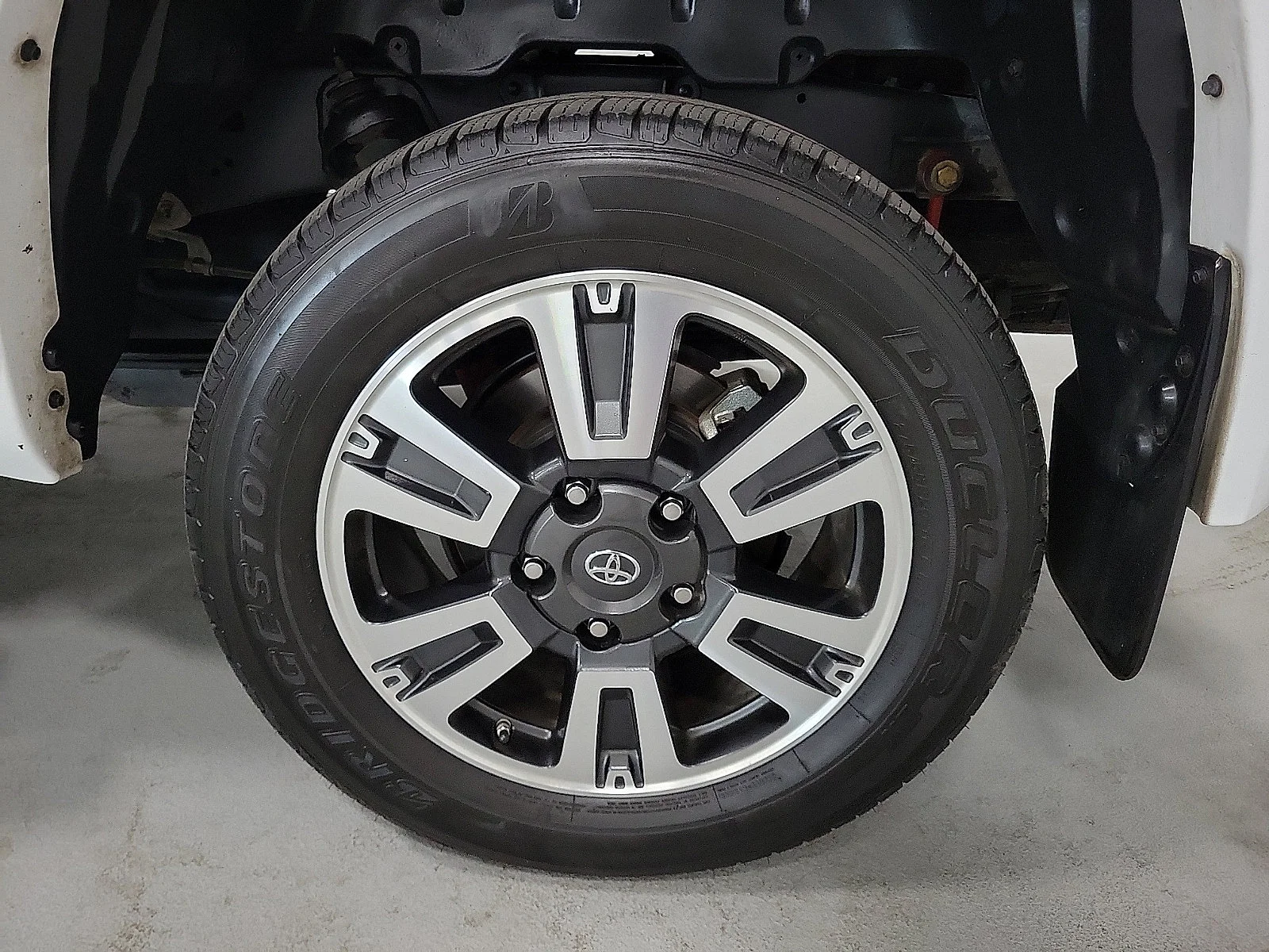 Certified Used 2020 White Toyota SR5 image 9