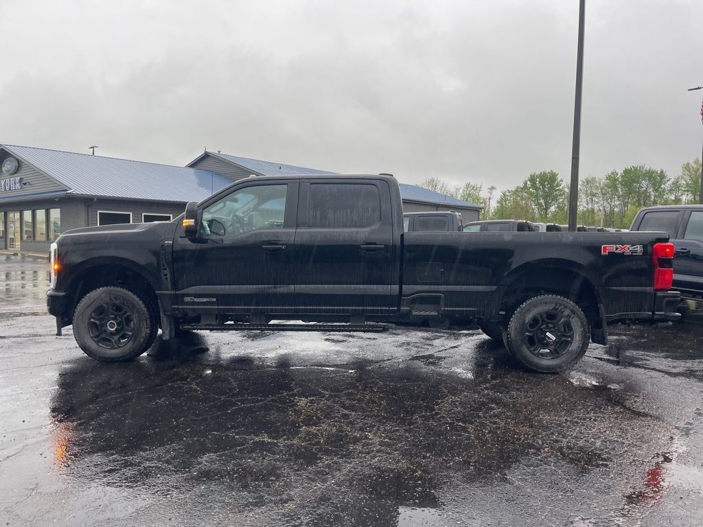 Used 2025 Black Ford XL image 3