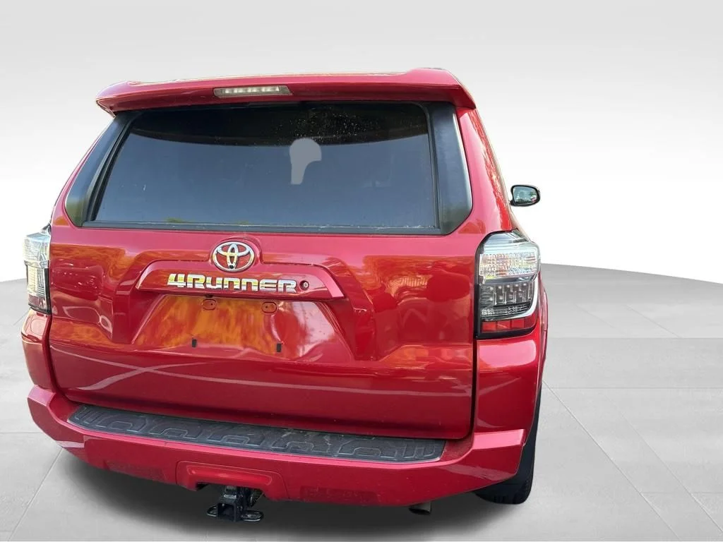 Used 2021 Red Toyota SR5 image 14