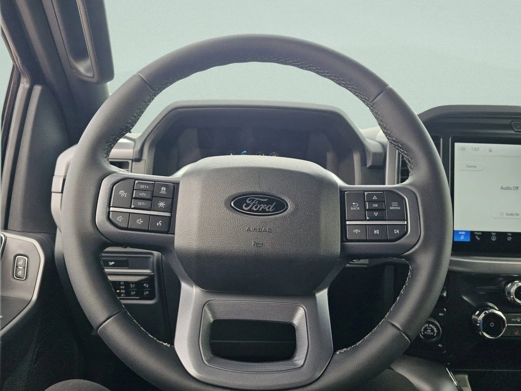 New 2026 Carbonized Gray Metallic Ford XLT image 32