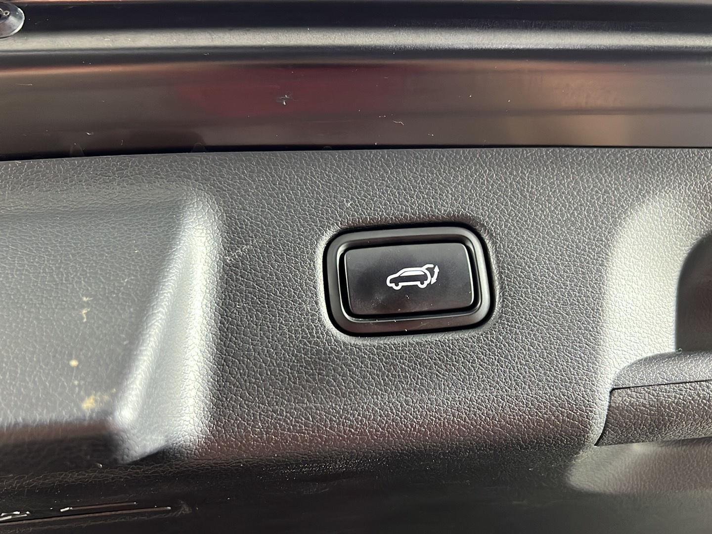 Used 2025 Abyss Black Pearl Hyundai XRT image 14