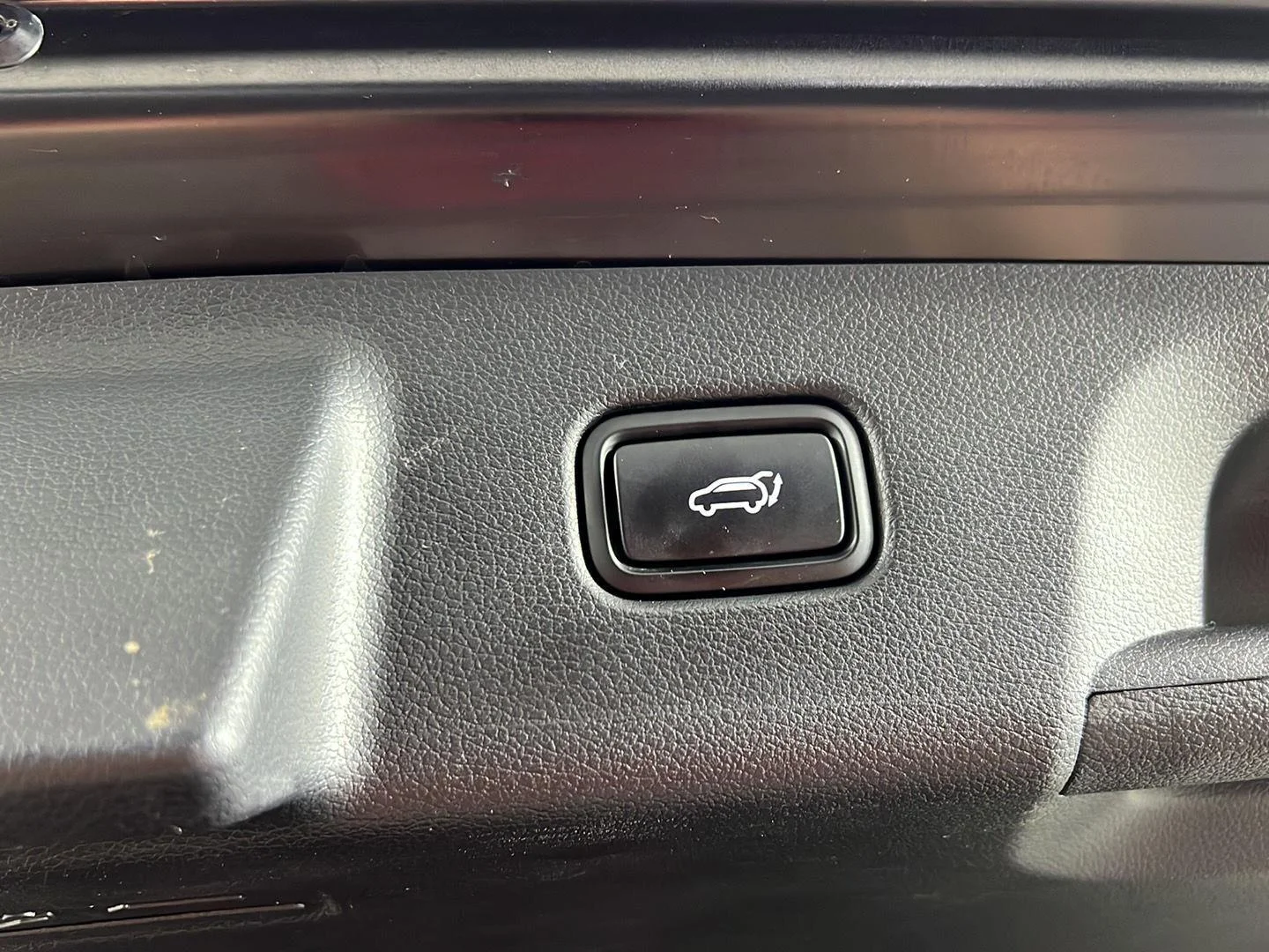 Used 2025 Abyss Black Pearl Hyundai XRT image 14