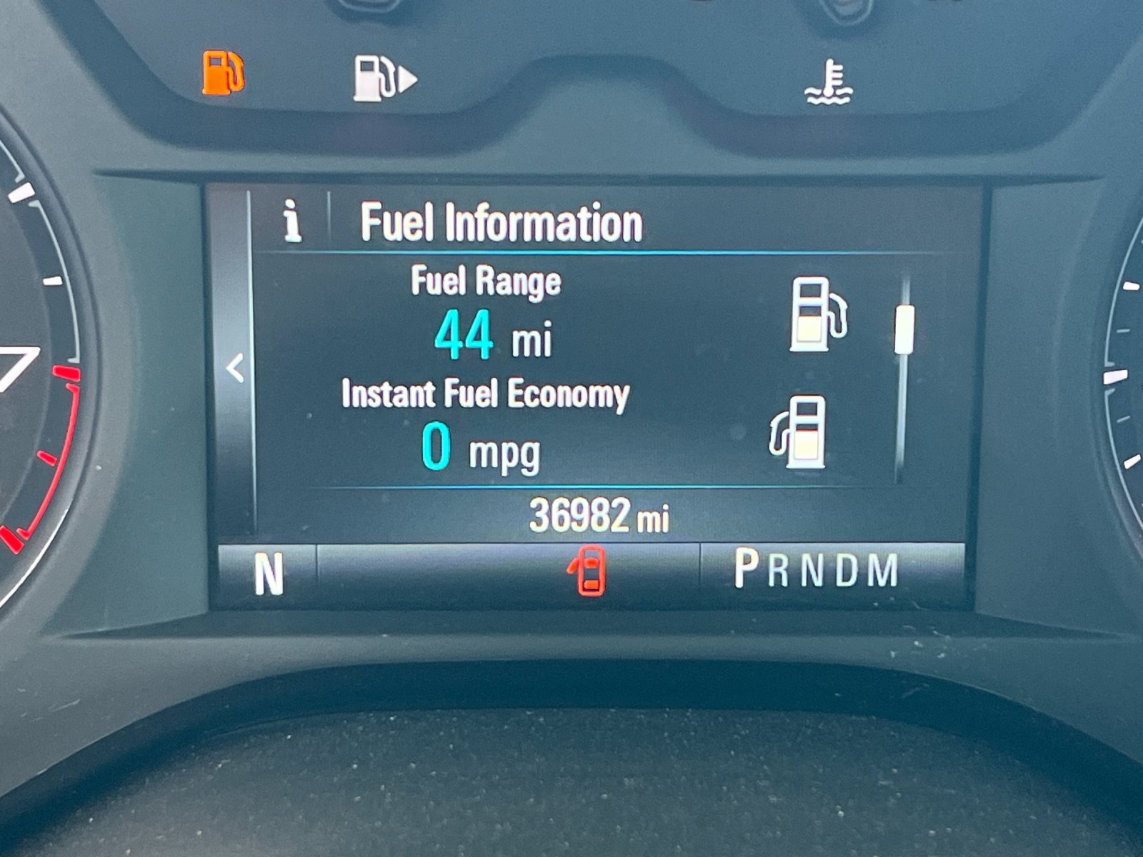 Used 2018 SUMMIT WHITE Chevrolet 1LT image 24