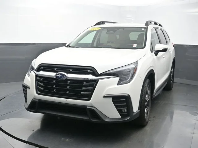 2023 Subaru Ascent Limited 7 Passenger's photo