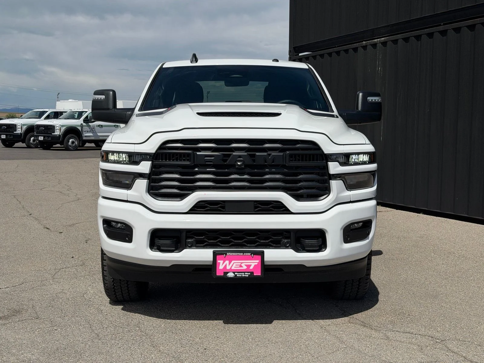 New 2026 Bright White Clear-Coat Exterior Paint RAM  image 2