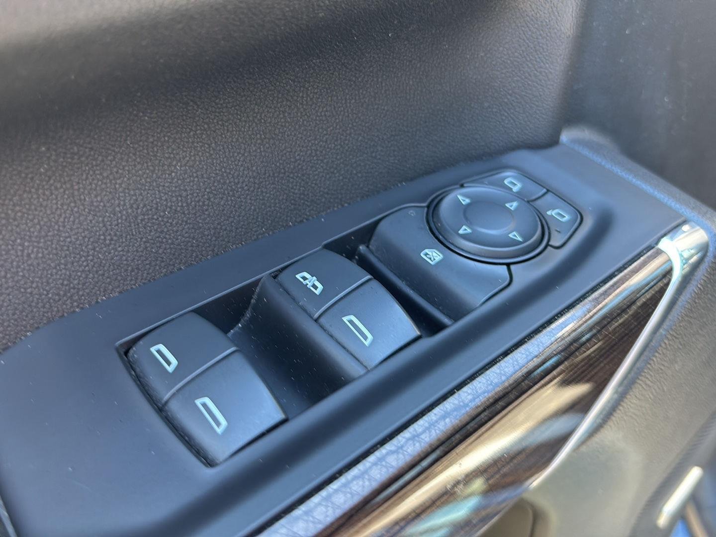 Used 2021 Northsky Blue Metallic Chevrolet LT Trail Boss image 16