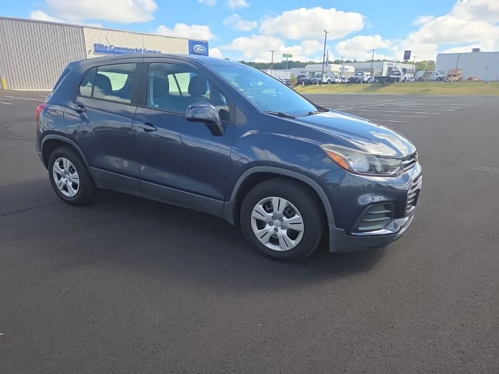 Used 2018 Blue Chevrolet LS image 18