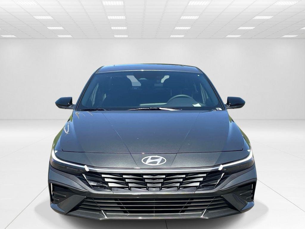 New 2026 Gray Hyundai SEL Sport Plus image 2