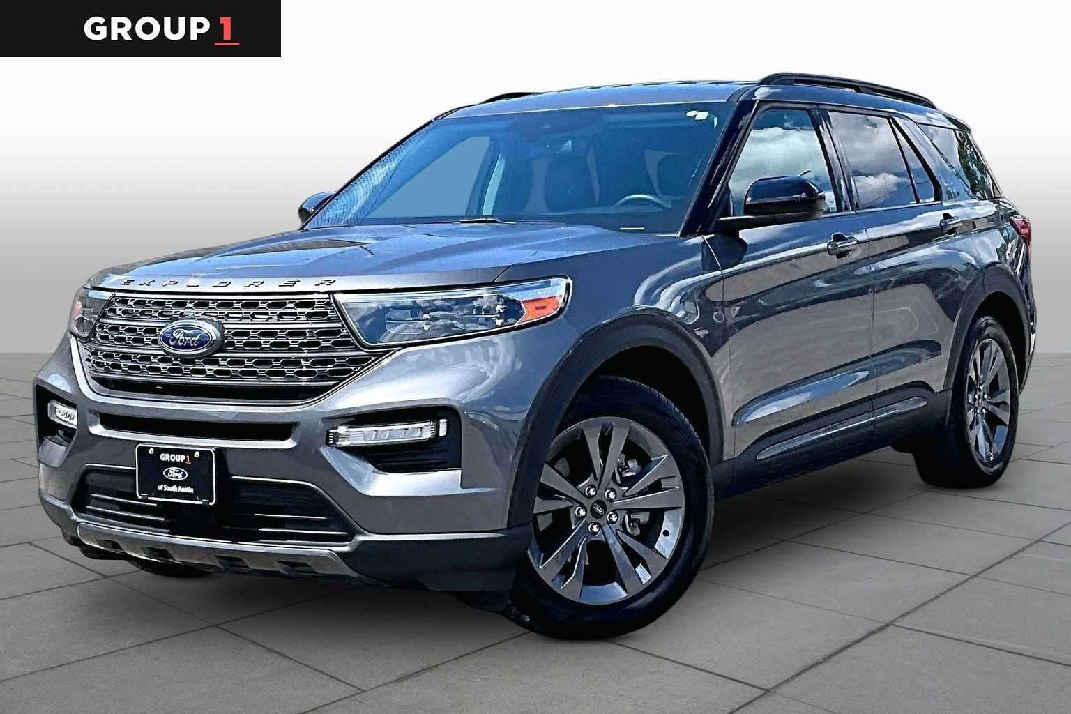 2023 Ford Explorer XLT RWD's photo