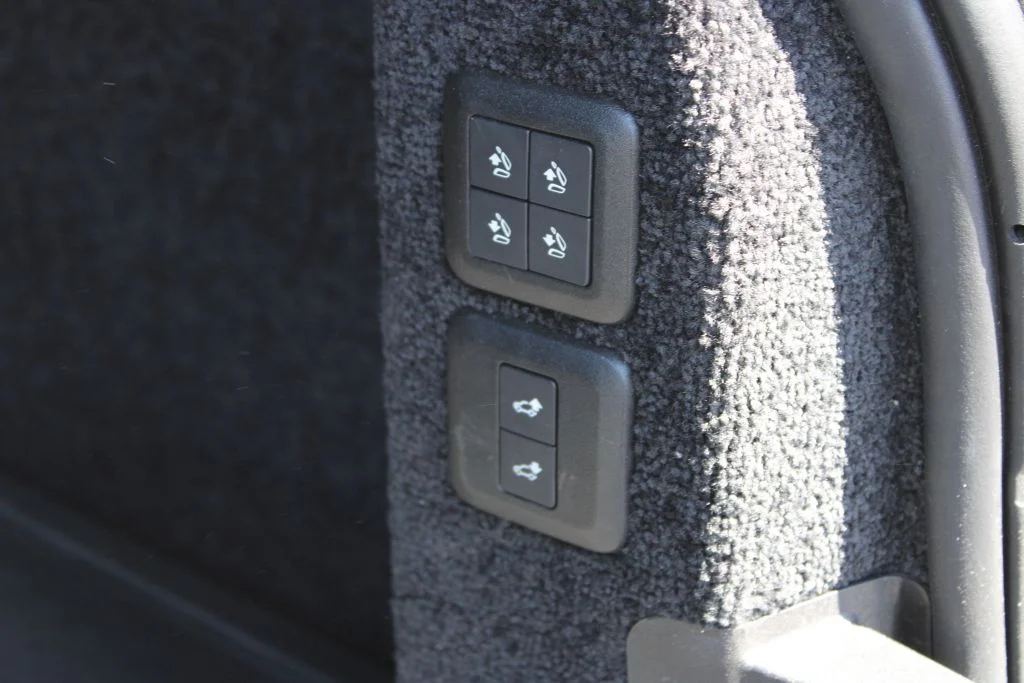 Used 2020  Land Rover Supercharged image 9