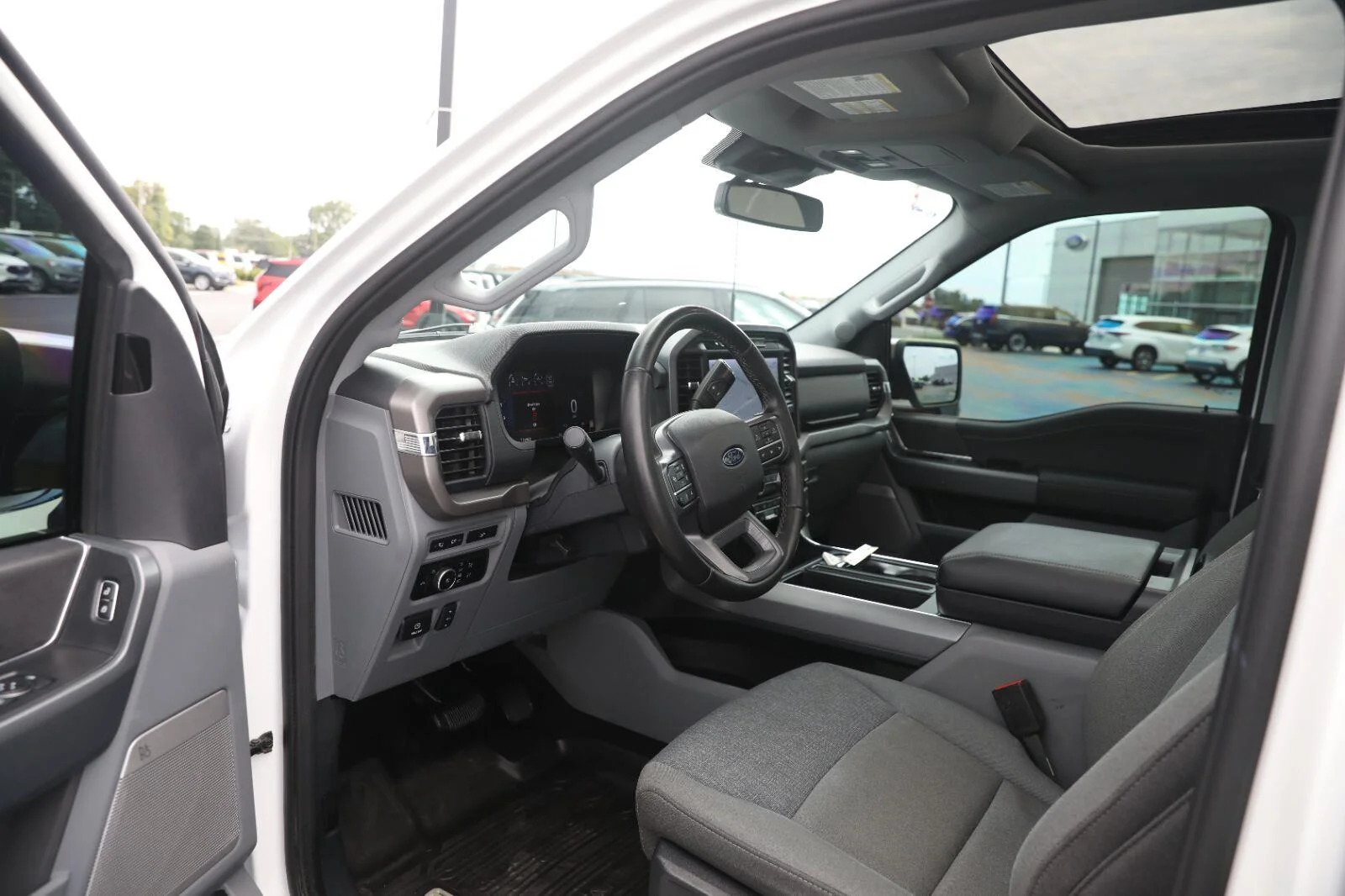Certified Used 2024 Oxford White Ford XLT image 24