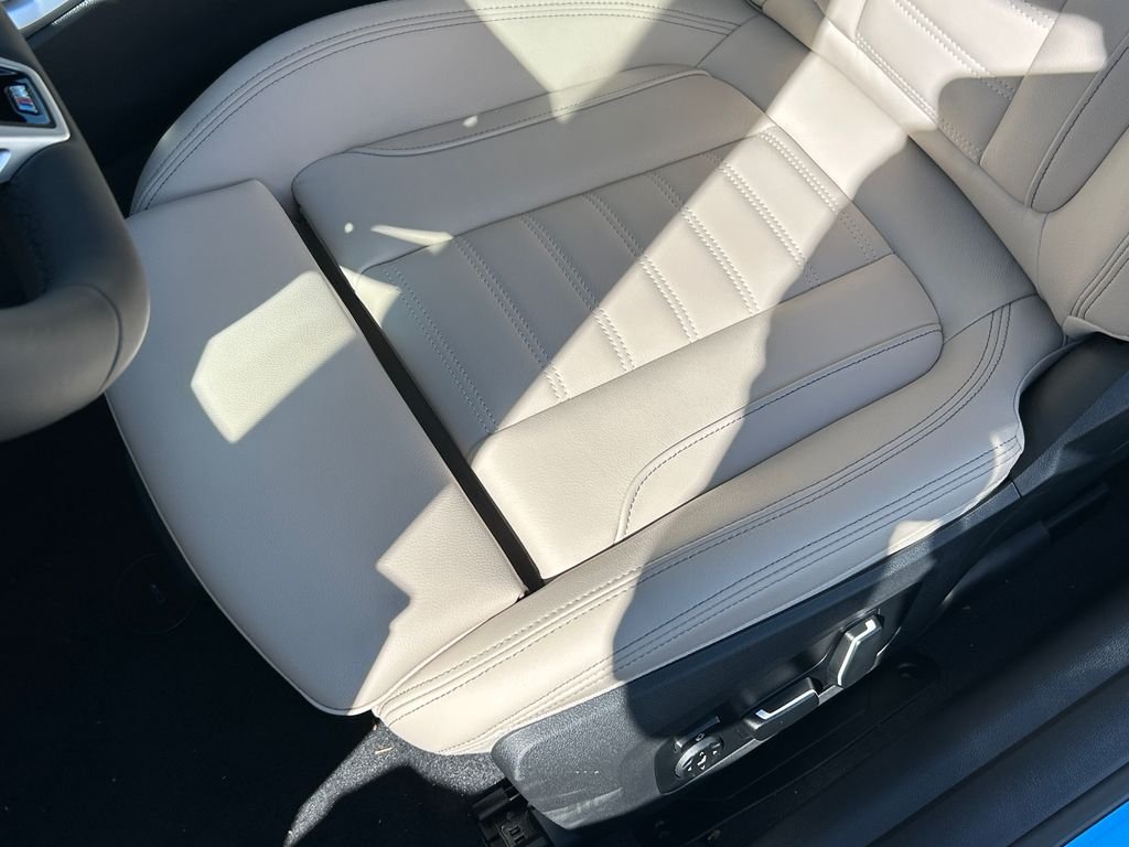 New 2026 Mineral White Metallic BMW 430i image 15